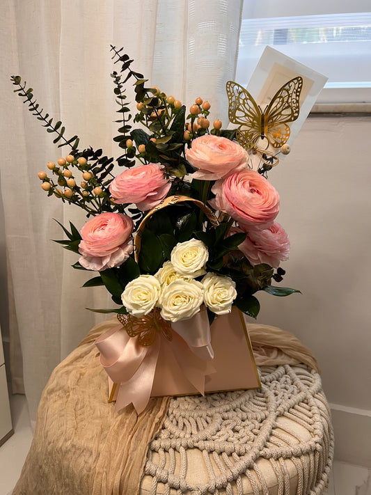 🦋 Peach Handbag Luxe