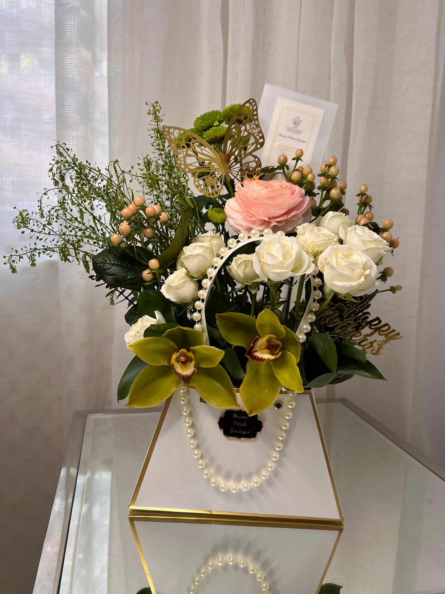 👑 Pearl Garden Handbag
